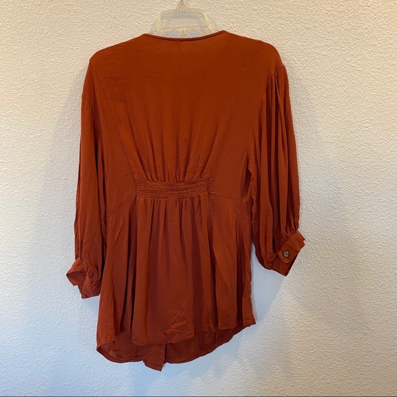 FREE PEOPLE  Asymmetric button Tunic - Picture 7 of 11